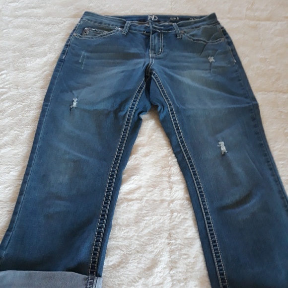 Capris - Picture 1 of 2